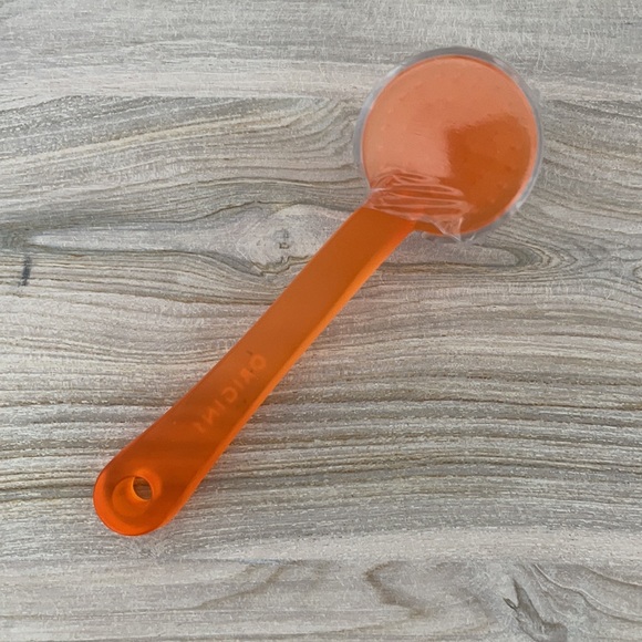 NWT Origins Face and Neck Brush. Orange. - Picture 3 of 3